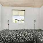 Newly Renovated Near With Swing Set Prázdninový dům