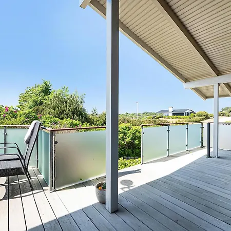 Newly Renovated Near With Swing Set *