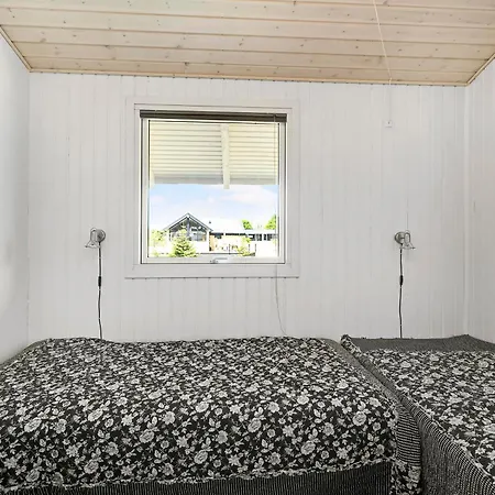 Newly Renovated Near With Swing Set Feriehus