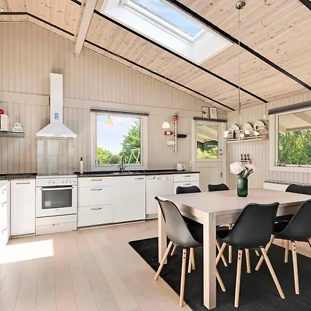 Newly Renovated Near With Swing Set Ebeltoft