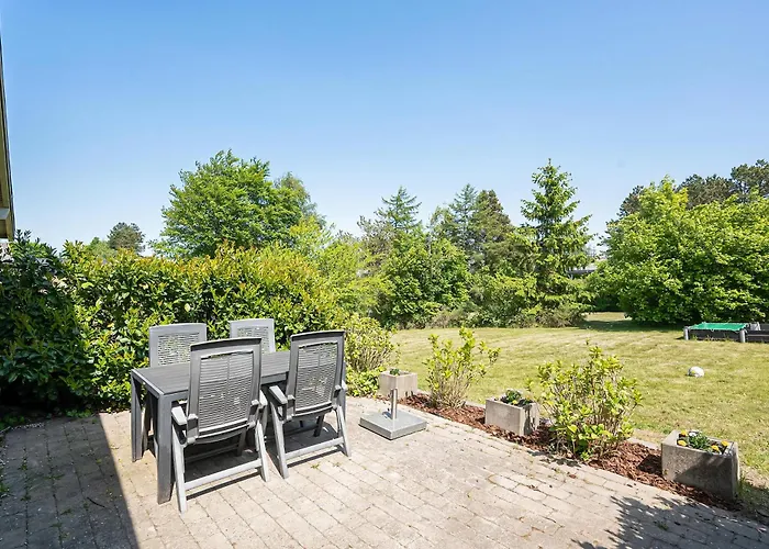 Feriehus Newly Renovated Near With Swing Set Ebeltoft